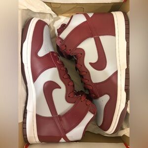 Nike Dunk High Retro Sneakers